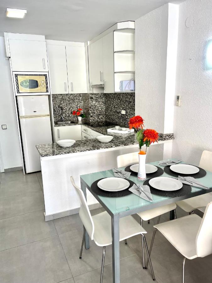 Apartbeach Novelty Climatizado Y Vistas Playa サロウ エクステリア 写真