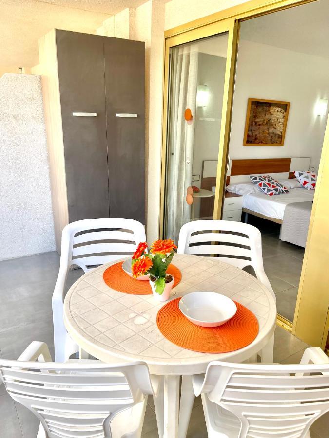 Apartbeach Novelty Climatizado Y Vistas Playa サロウ エクステリア 写真