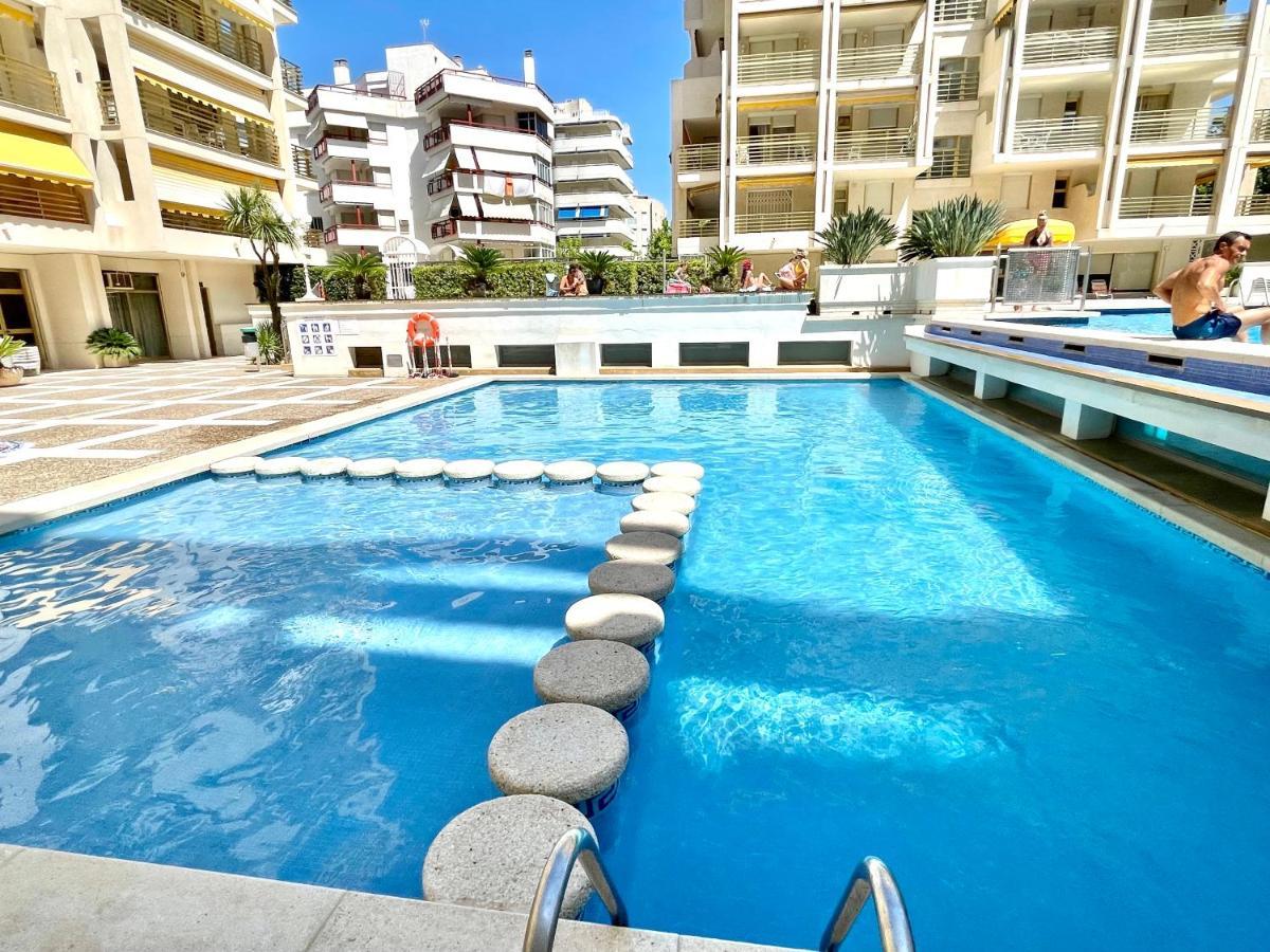 Apartbeach Novelty Climatizado Y Vistas Playa サロウ エクステリア 写真