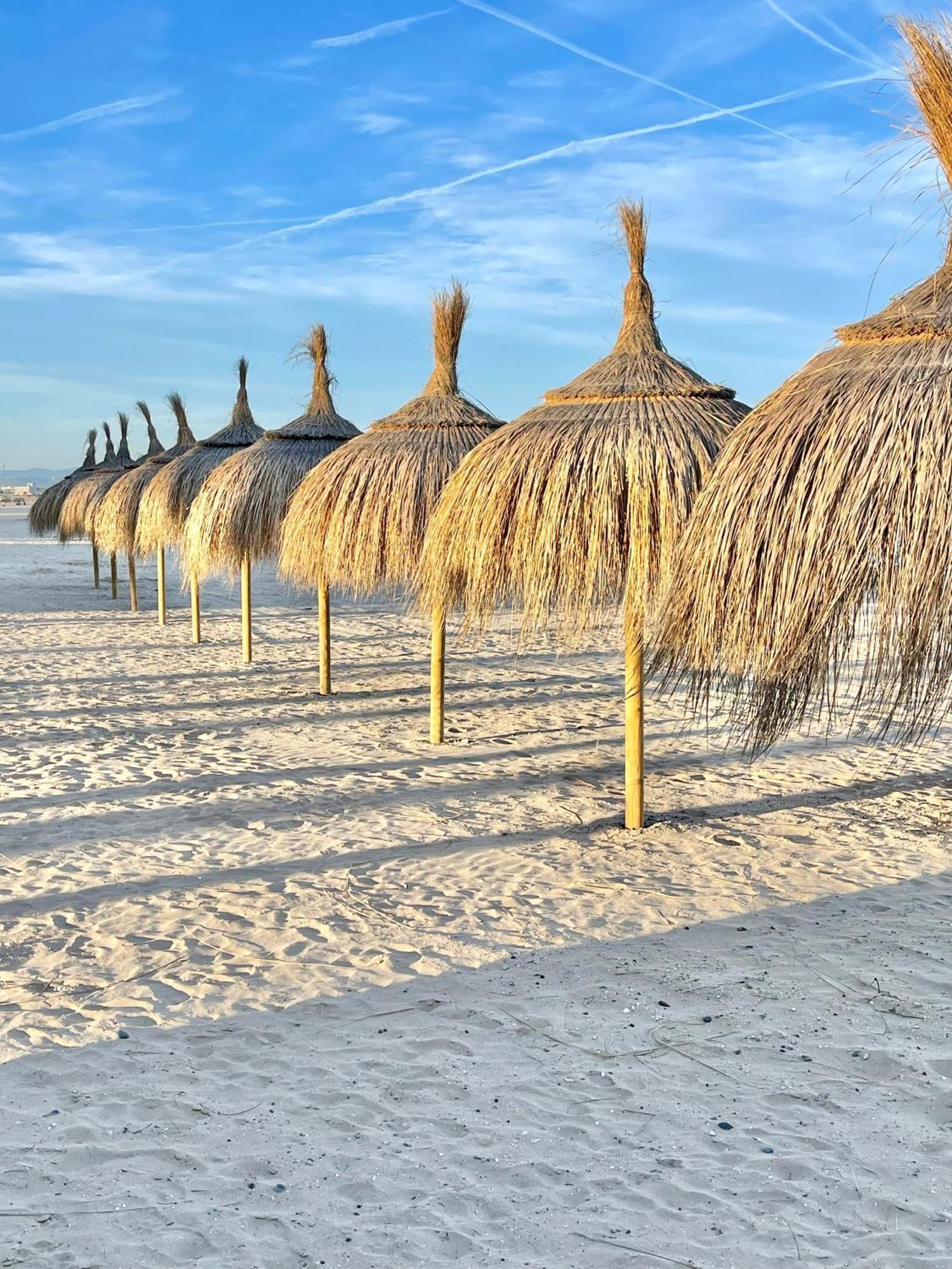 Apartbeach Novelty Climatizado Y Vistas Playa サロウ エクステリア 写真