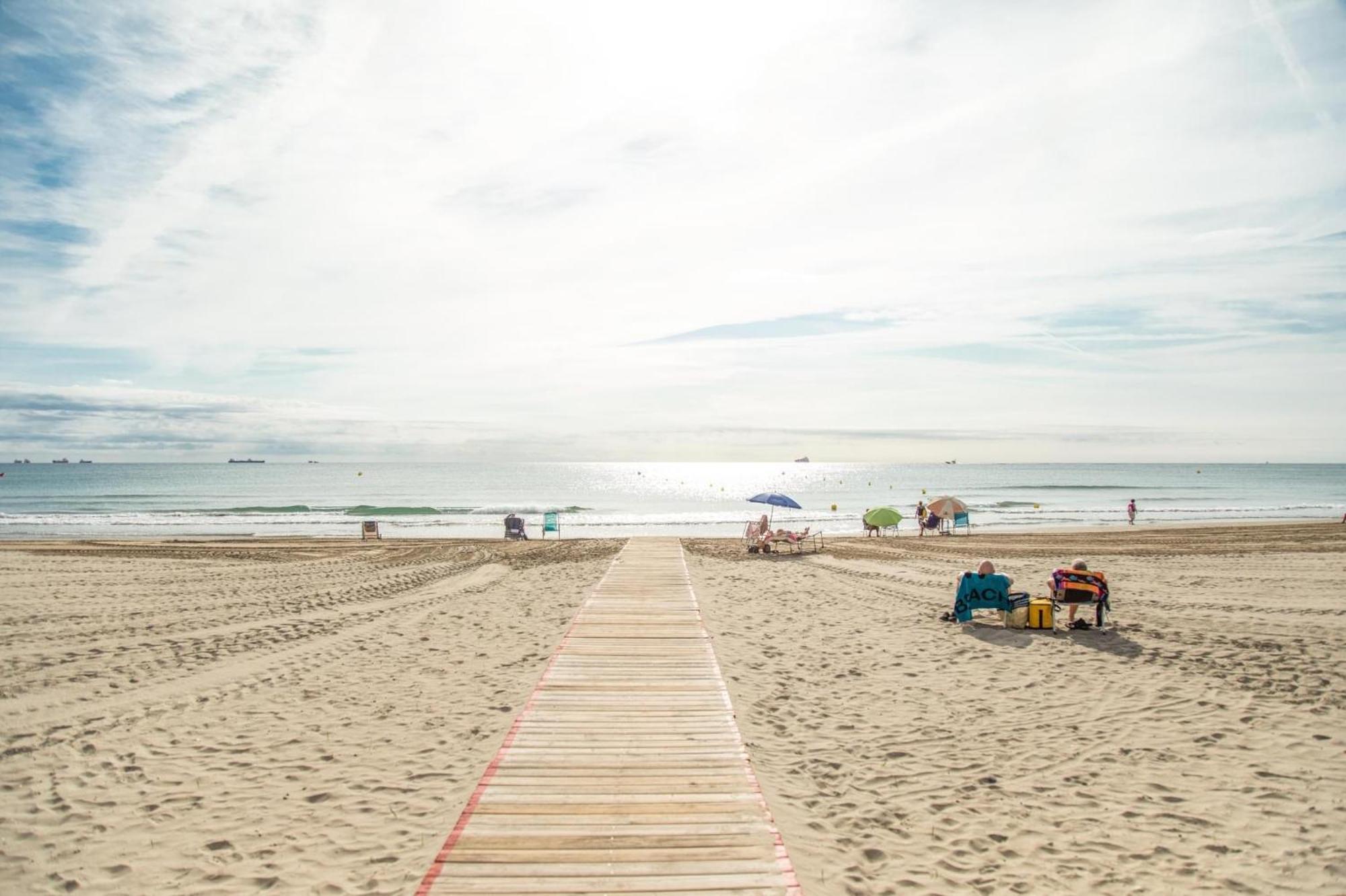 Apartbeach Novelty Climatizado Y Vistas Playa サロウ エクステリア 写真